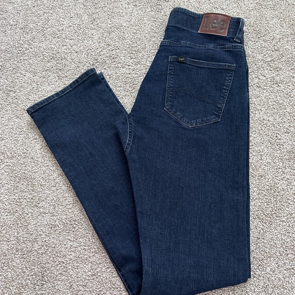 Lee Men’s Performance Series – Extreme Motion Slim Fit Straight Leg Jeans 32x36